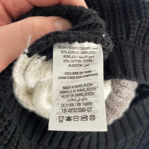 Ardene Black/Grey/White Sweater - Picture 2 of 2